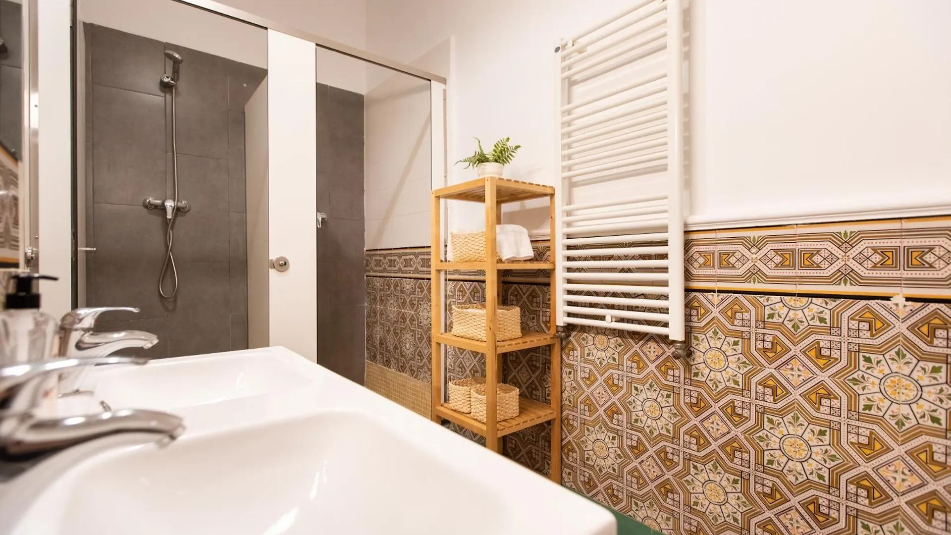 Bp2 - Big Apartment For Groups In Bcn City Center Hutb - 77390 巴塞罗那